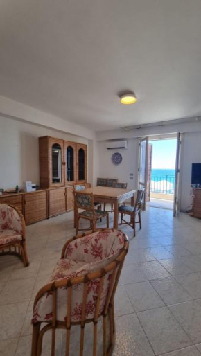 Casa Azzurra - Terrazza sul mare Marinella